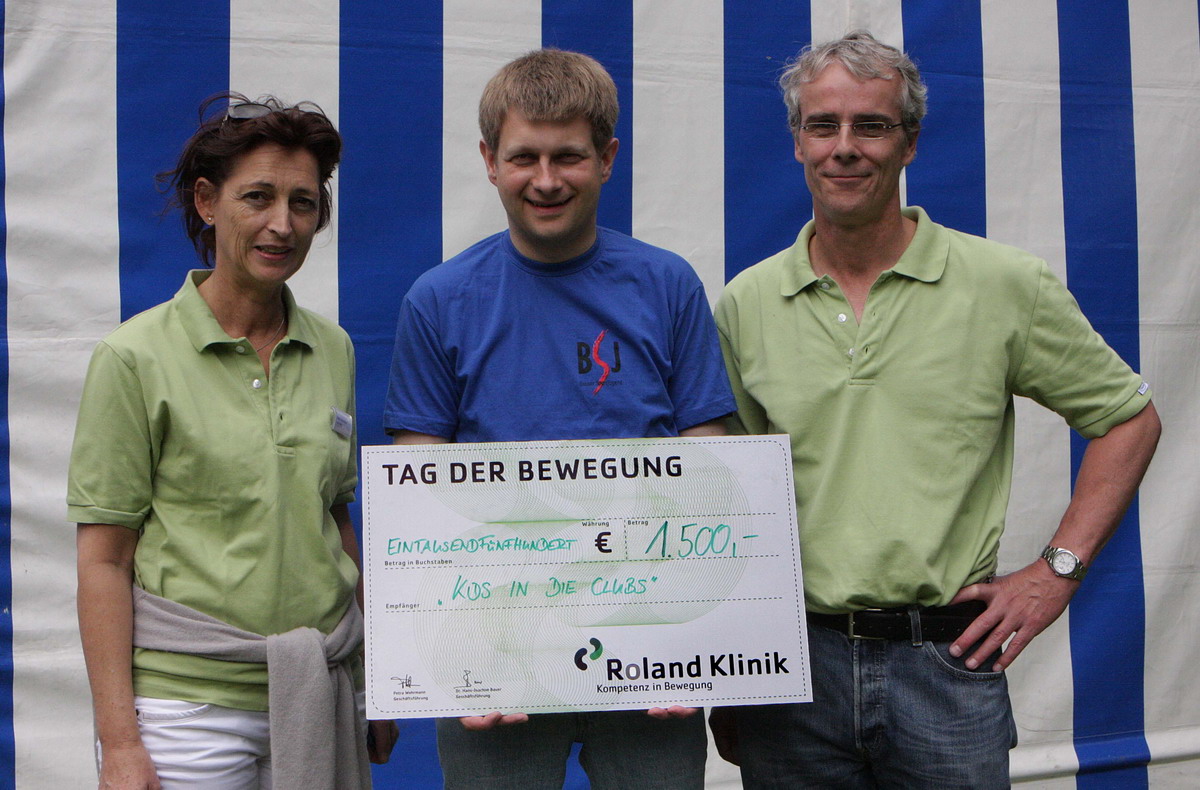 Tag der Bewegung: Spendenübergabe